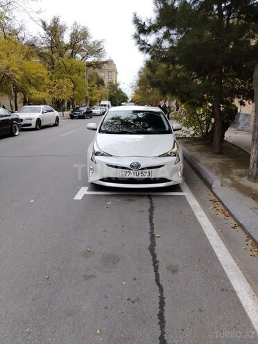Toyota Prius 2017, 140,000 km - 1.8 l - Bakı