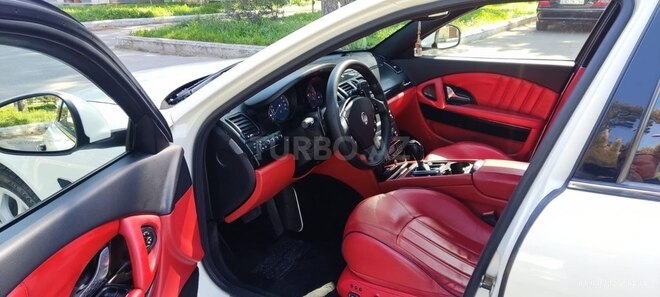 Maserati Quattroporte 2010, 149,000 km - 4.7 l - Bakı