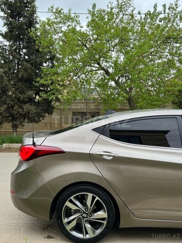Hyundai Elantra 2014, 176,000 km - 1.8 л - Salyan