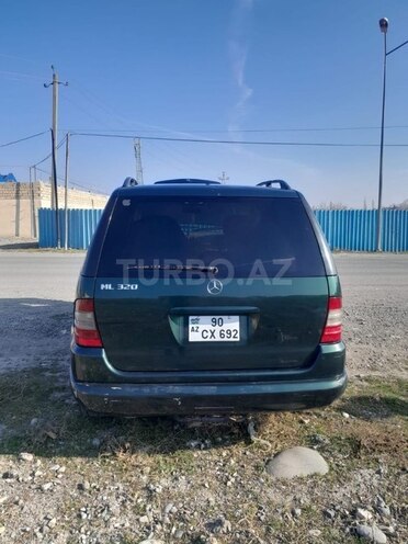 Mercedes ML 320 4MATIC 2000, 258,745 km - 3.2 l - Yevlax