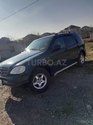 Mercedes ML 320 4MATIC 2000, 258,745 km - 3.2 l - Yevlax
