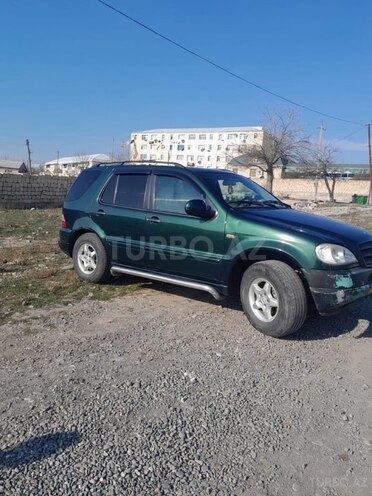 Mercedes ML 320 4MATIC 2000, 258,745 km - 3.2 l - Yevlax