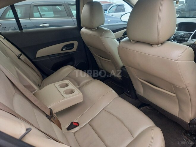 Chevrolet Cruze 2013, 268,840 km - 1.4 л - Bakı
