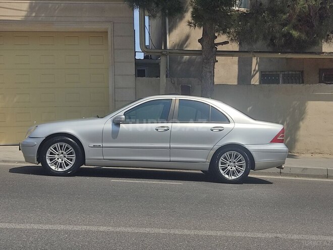 Mercedes C 200 2002, 400,000 km - 2.0 l - Bakı