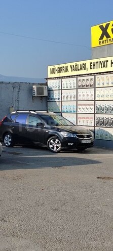 Kia Ceed 2011, 295,000 km - 1.4 l - Bakı