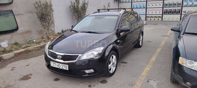 Kia Ceed 2011, 295,000 km - 1.4 l - Bakı