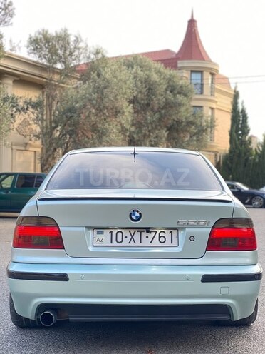 BMW 528 2000, 380,000 km - 2.8 л - Bakı
