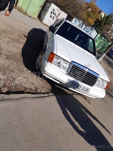 Mercedes E 200 d 1988, 310,772 km - 2.0 l - Gəncə