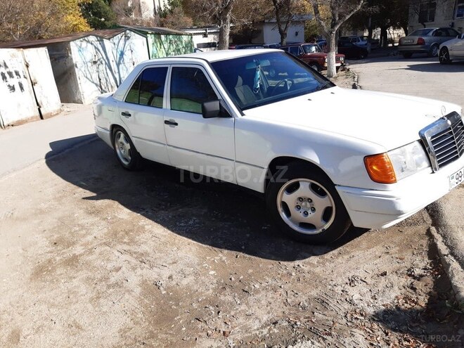 Mercedes E 200 d 1988, 310,772 km - 2.0 l - Gəncə
