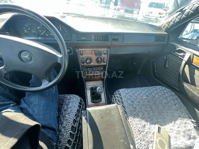 Mercedes E 200 d 1988, 310,772 km - 2.0 l - Gəncə