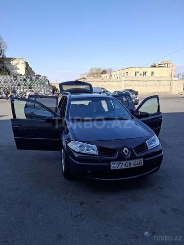 Renault Megane-6