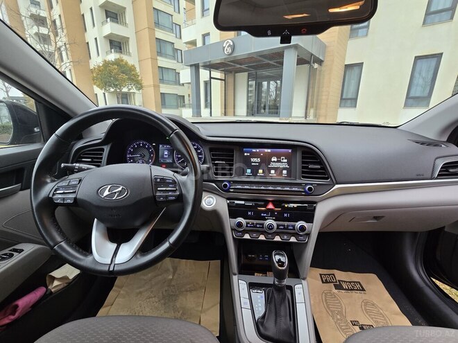 Hyundai Elantra 2020, 121,805 km - 2.0 l - Bakı