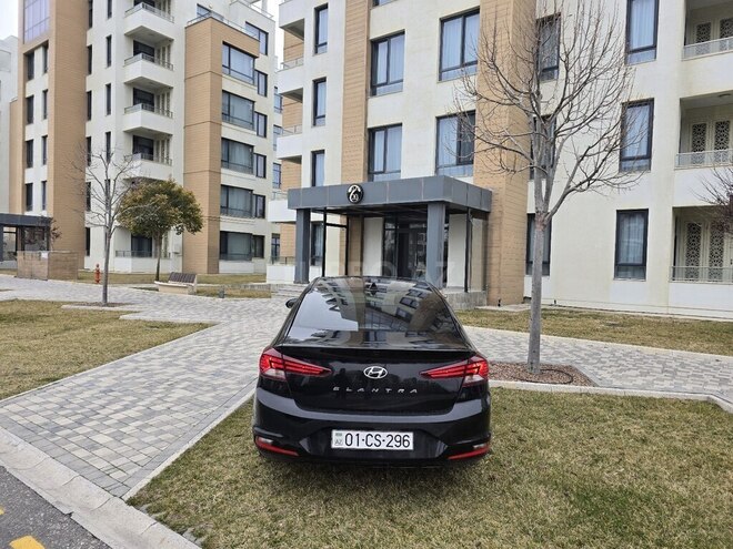 Hyundai Elantra 2020, 121,805 km - 2.0 l - Bakı