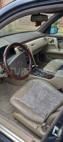 Mercedes E 200 1995, 250,000 km - 2.0 l - Bakı