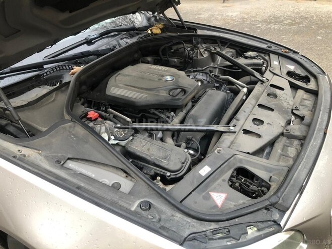 BMW 520 2016, 180,000 km - 2.0 l - Bakı