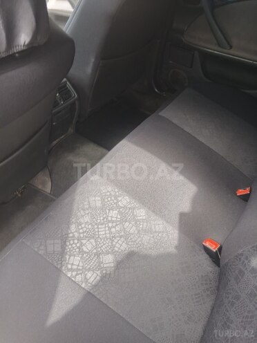 Mercedes E 220 d 1999, 408,500 km - 2.2 л - Bakı