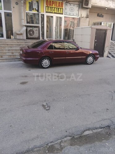 Mercedes E 220 d 1999, 408,500 km - 2.2 л - Bakı