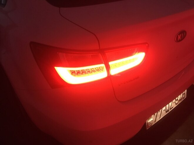 Kia Rio 2015, 82,000 km - 1.4 l - Bakı