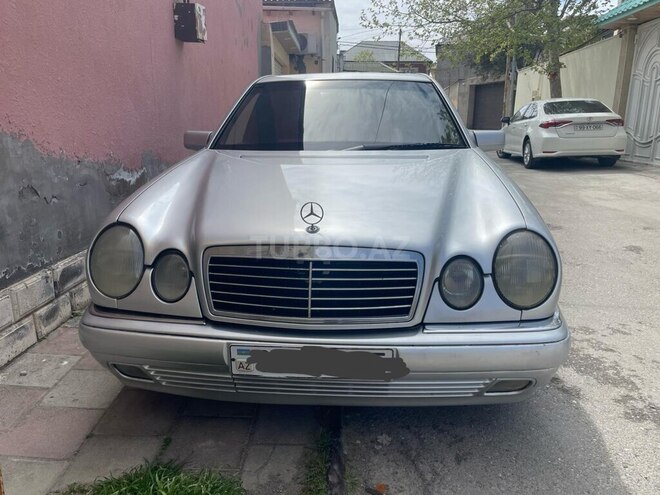 Mercedes E 200 1995, 300,000 km - 2.0 л - Bakı