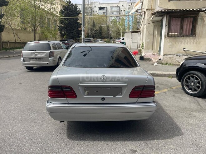 Mercedes E 200 1995, 300,000 km - 2.0 л - Bakı