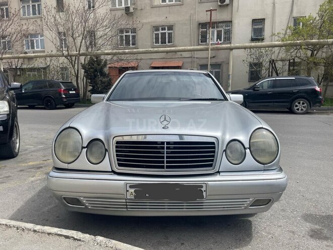 Mercedes E 200 1995, 300,000 km - 2.0 л - Bakı