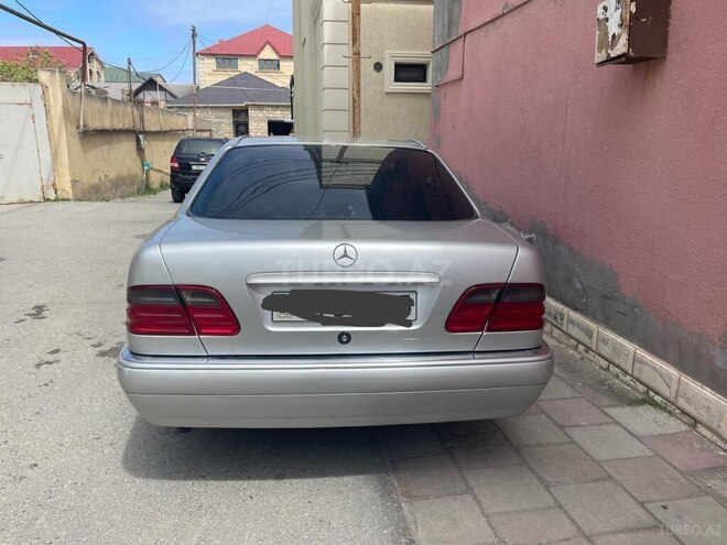 Mercedes E 200 1995, 300,000 km - 2.0 л - Bakı