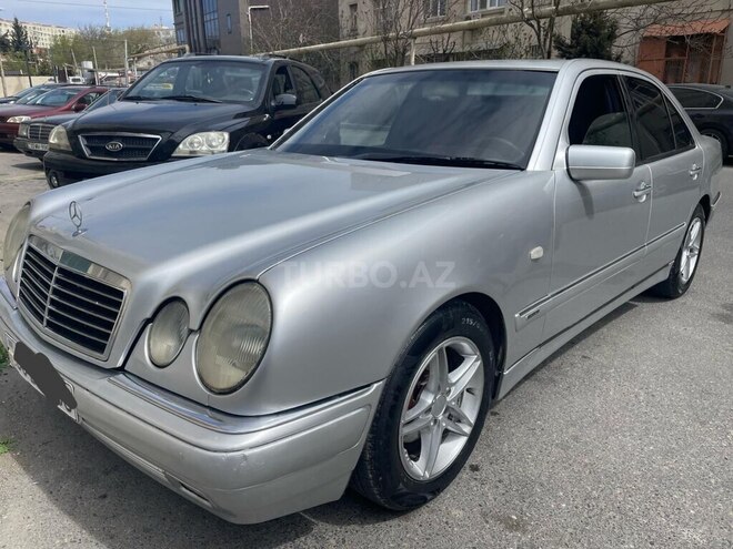 Mercedes E 200 1995, 300,000 km - 2.0 л - Bakı