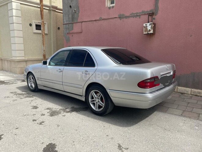 Mercedes E 200 1995, 300,000 km - 2.0 л - Bakı