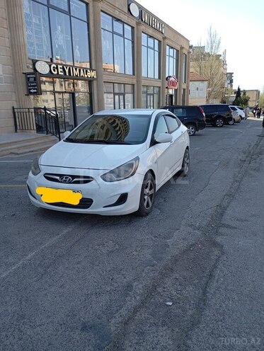 Hyundai Accent 2012, 200,000 km - 1.4 l - Bakı