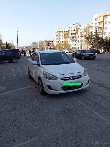 Hyundai Accent 2012, 200,000 km - 1.4 l - Bakı