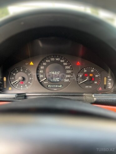 Mercedes E 220 d 2008, 294,000 km - 2.2 л - Bakı