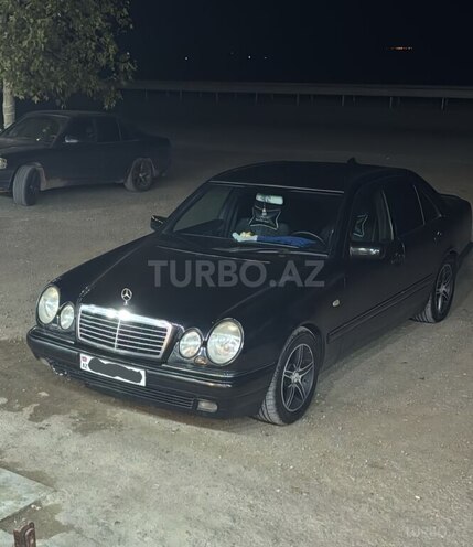 Mercedes E 240 1997, 311,000 km - 2.4 l - Gəncə