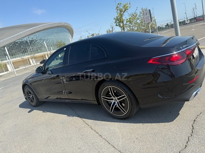 Mercedes E 300 e 4MATIC 2023, 13,000 km - 2.0 l - Bakı