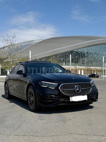 Mercedes E 300 e 4MATIC 2023, 13,000 km - 2.0 l - Bakı