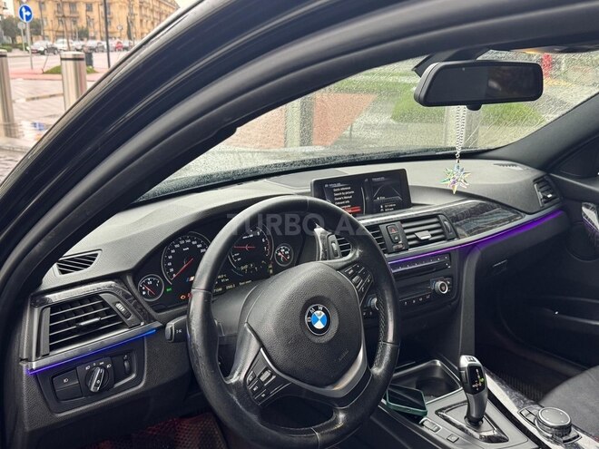 BMW 320-3