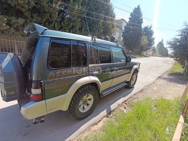 Mitsubishi Pajero 1994, 200,000 km - 2.8 l - Bakı