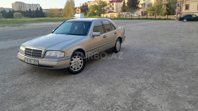 Mercedes C 180 1997, 300,000 km - 1.8 л - Bakı
