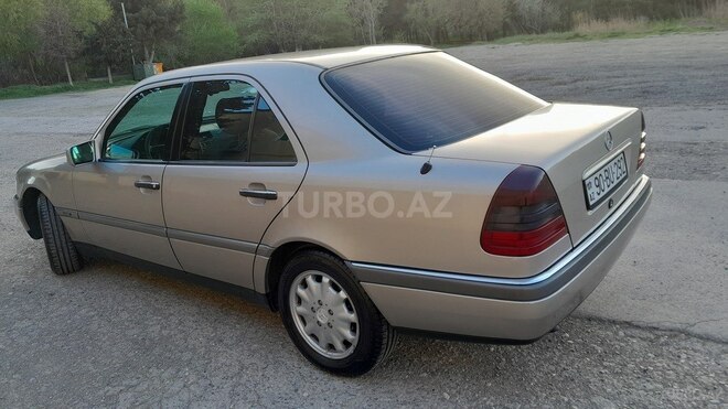 Mercedes C 180 1997, 300,000 km - 1.8 л - Bakı