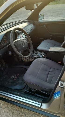 Mercedes C 180 1997, 300,000 km - 1.8 л - Bakı