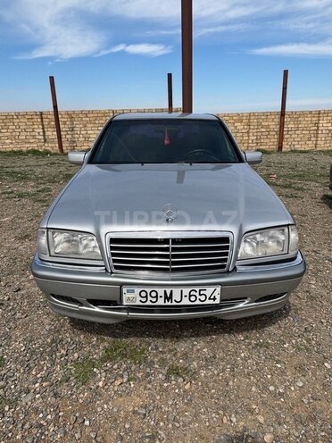 Mercedes C 180 1999, 408,250 km - 1.8 l - Qazax