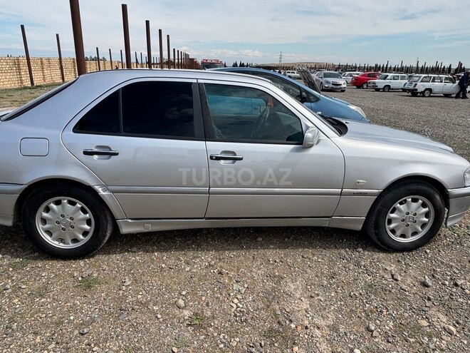 Mercedes C 180 1999, 408,250 km - 1.8 l - Qazax