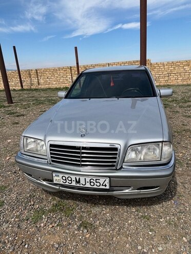 Mercedes C 180 1999, 408,250 km - 1.8 l - Qazax