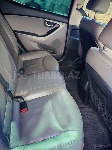 Hyundai Elantra 2015, 156,983 km - 1.8 л - Bakı