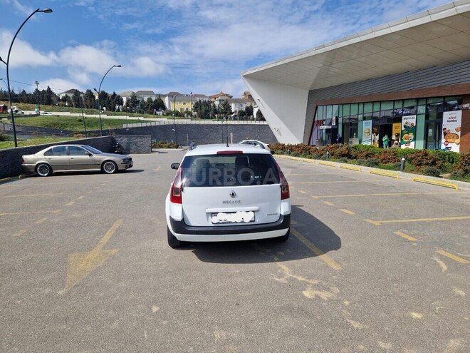Renault Megane-10