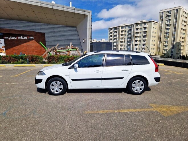 Renault Megane-16