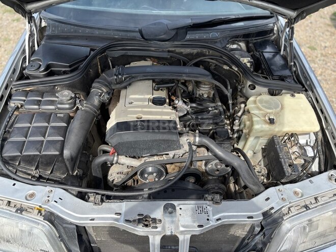 Mercedes C 180 1999, 408,250 km - 1.8 l - Qazax