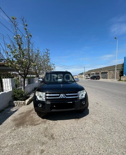 Mitsubishi Pajero 2008, 272,000 km - 3.0 l - Bakı