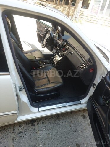 Mercedes E 320 1999, 275,653 km - 3.2 l - Bakı
