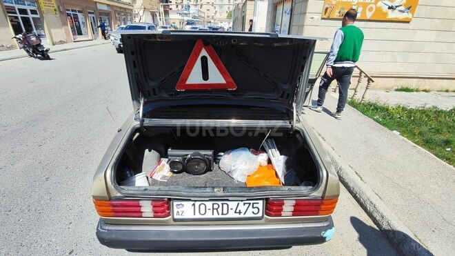 Mercedes 190 1990, 390,000 km - 2.0 l - Bakı