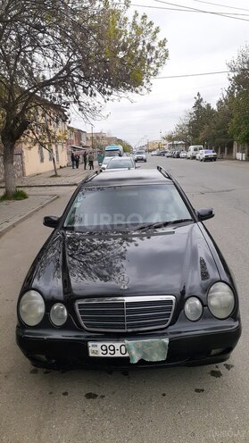Mercedes 200 2002, 348,000 km - 2.0 л - Quba